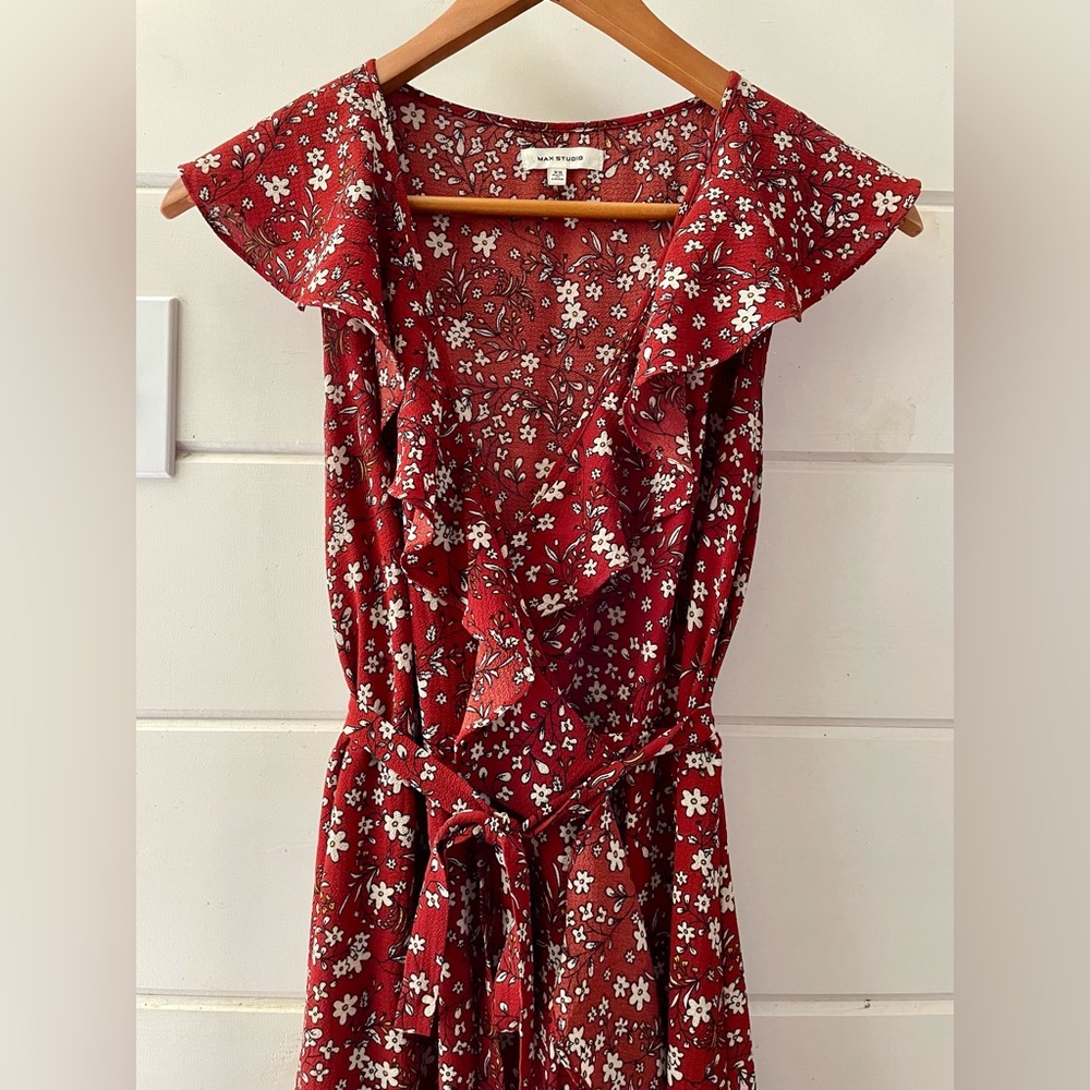 Max Studio XS Red Floral Flutter Sleeve High-Low Wrap Dress